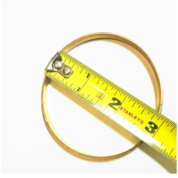 Gold plated patterned  bangle bracelet - Picture 7 of 8